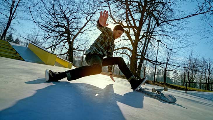 How To Fall On A Skateboard? – Minimize The Injuries