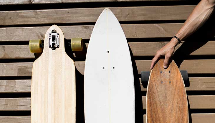 What’s The Difference Between Longboard and Skateboard? – A Clear Explanation