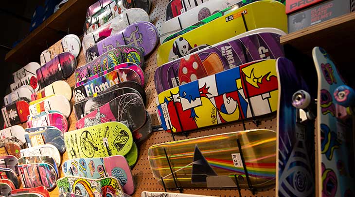 How To Choose A Skateboard? – Useful Tips From Scratch For You