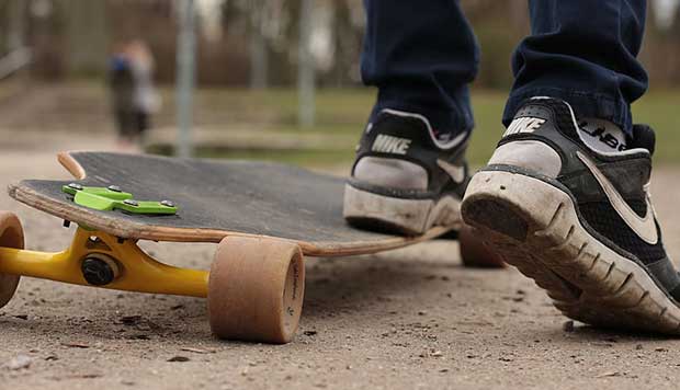 How To Win Skateboarding Fear For Beginners To Be Professional
