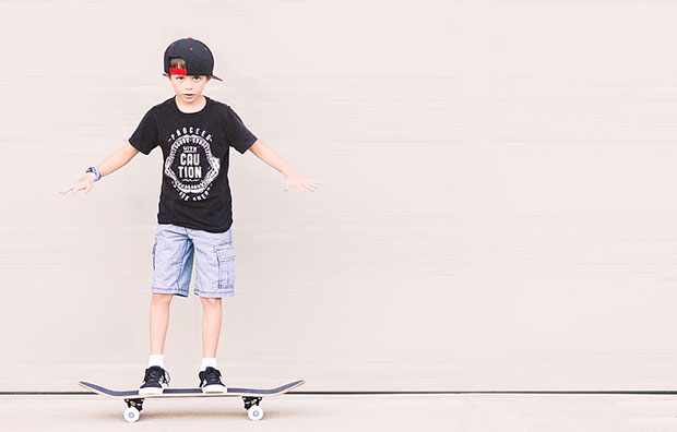 Guarantee suitable age for going skateboarding