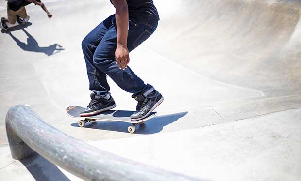 how to do a kick turn on a skateboard