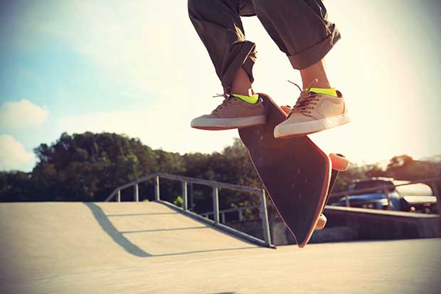 easy skateboard tricks for beginners